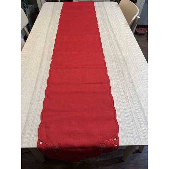 Vintage Red Christmas Table Runner Embroidered Cutwork Grapes and Leaves 13x72 - Picture 2 of 5